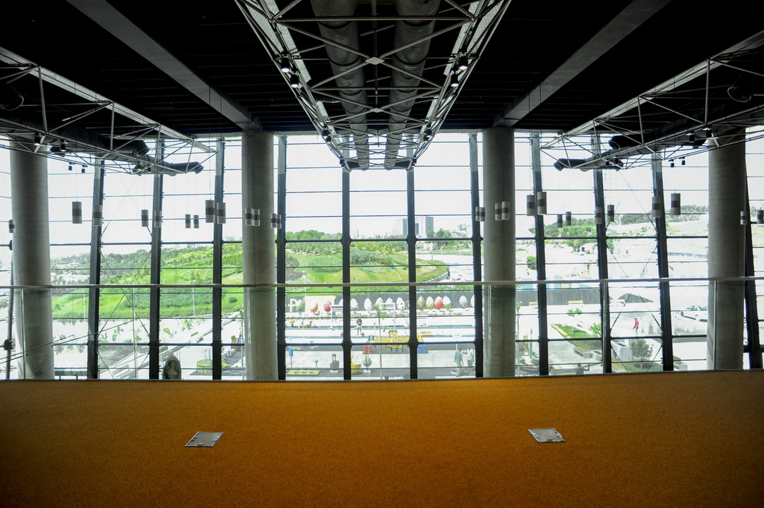 باغ کتاب تهران  - ورود